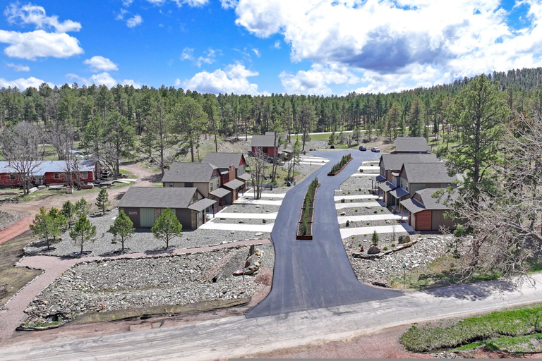 Room 4, Saddle Up For Luxury - 15 Minutes to Mt Rushmore, Pennington