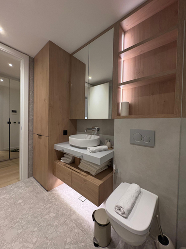 Bathroom 4, Onia Luxury Escape