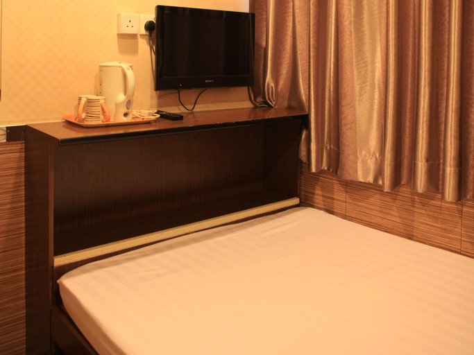 Bedroom 4, New Mong Kok Guest House, Kowloon