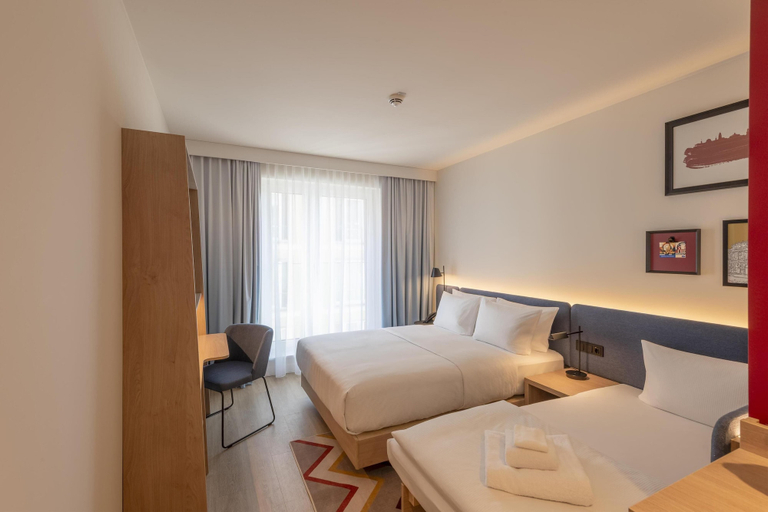 Bedroom 3, Hampton By Hilton Dresden City Centre, Dresden