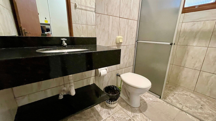 Others 5, AP 38 Ala Mariscal Residencial Solavir, Bombinhas