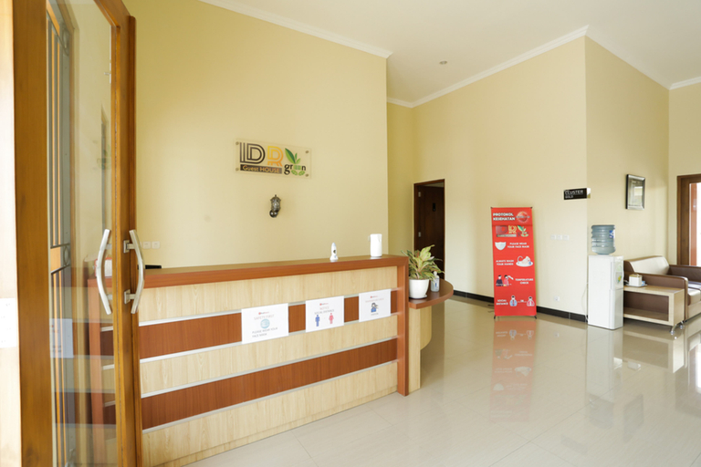 Others 5, IDR Green Guest House Syariah Mitra RedDoorz, Solo