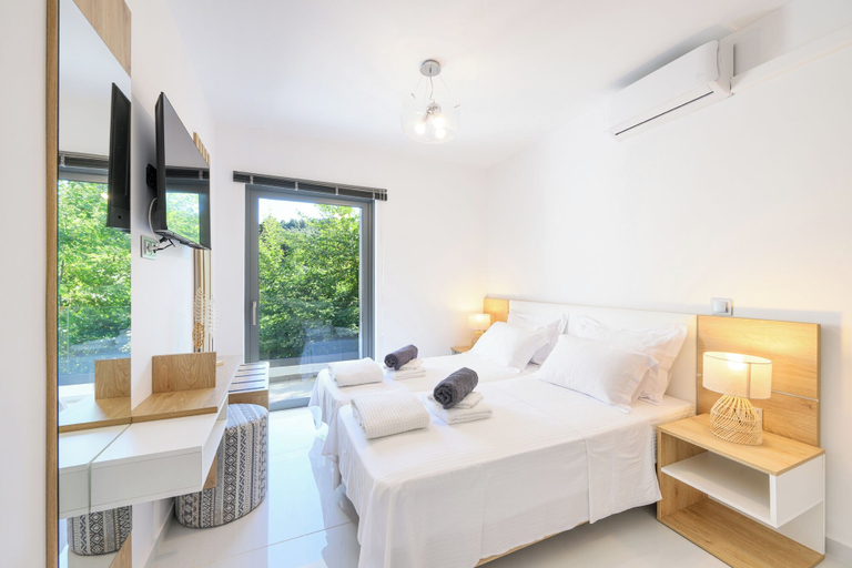 Bedroom 3, La Casa Del Rio, Central Greece