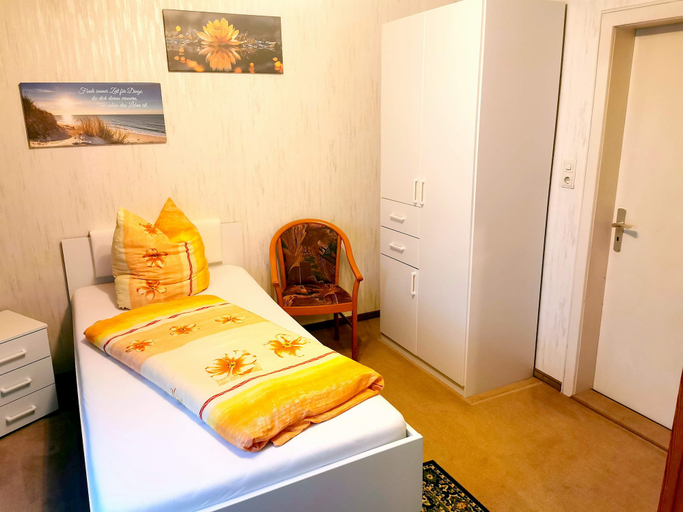 Bedroom 2, Landgasthof Leverenz, Heidekreis