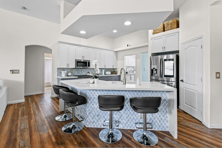 Private kitchen 3, Why Is Everyone Obsessed With This House, Palm Beach