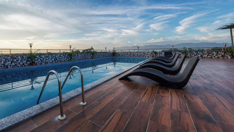 Sport & Beauty 5, Hotel Ratneswar, Alipurduar