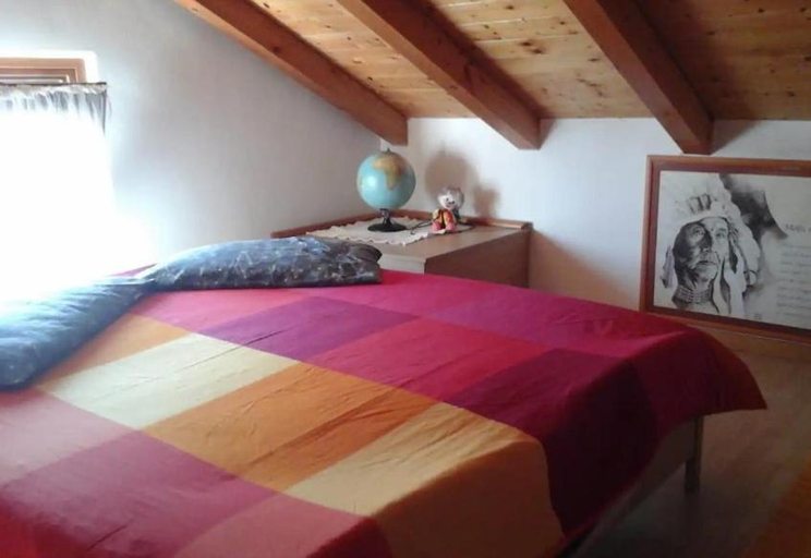 Others 5, Glicine delle Dolomiti, Belluno