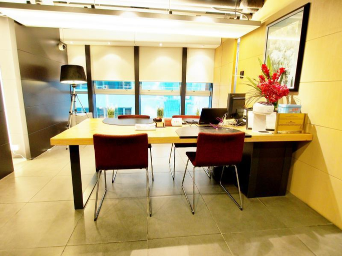 Others 4, Yin Serviced Apartments, Hong Kong Island