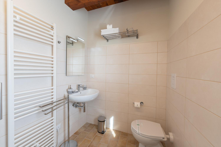 Bathroom 5, Porta Gemina History Lodge, Macerata