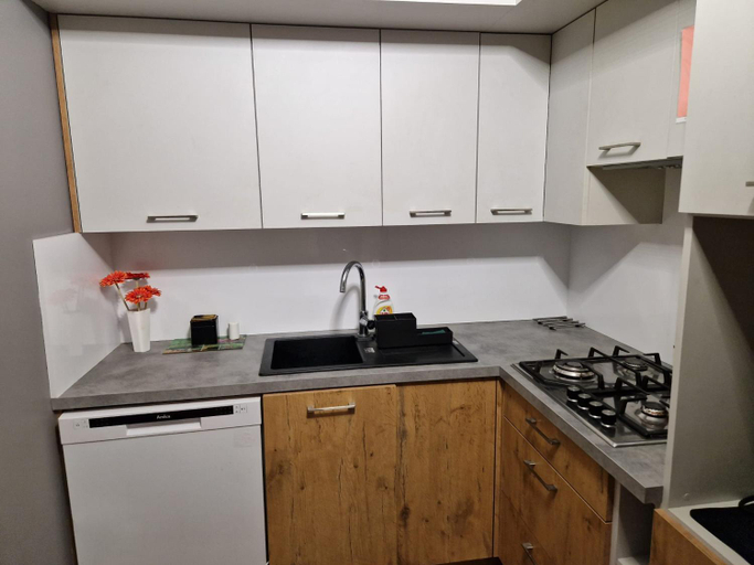 Kitchen 4, Pokoje Olek Jarzebinowa Zelechlinek, Tomaszów Mazowiecki