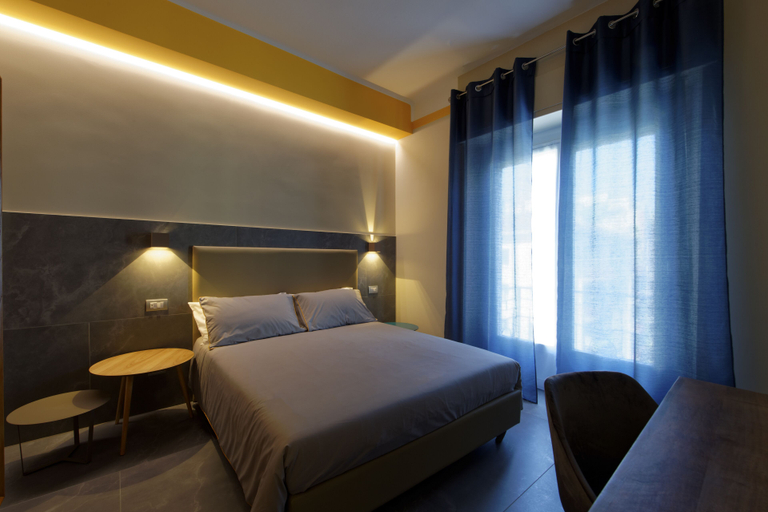 Bedroom 4, Green Ribbon, Milano