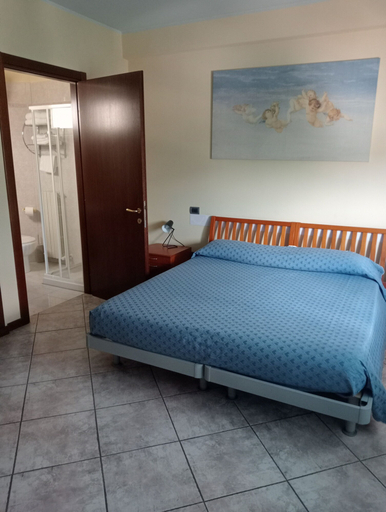 Room 5, Residence Hotel Azzurro, L'Aquila