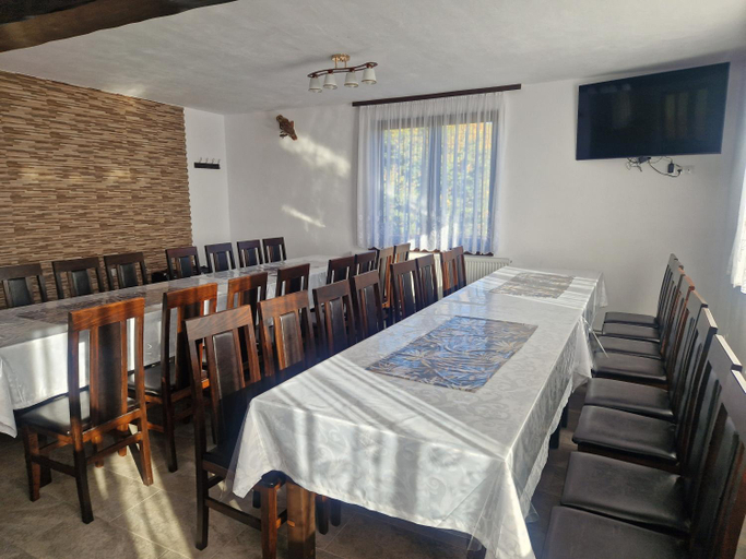 Others 2, Cabana Alpina Jina, Jina