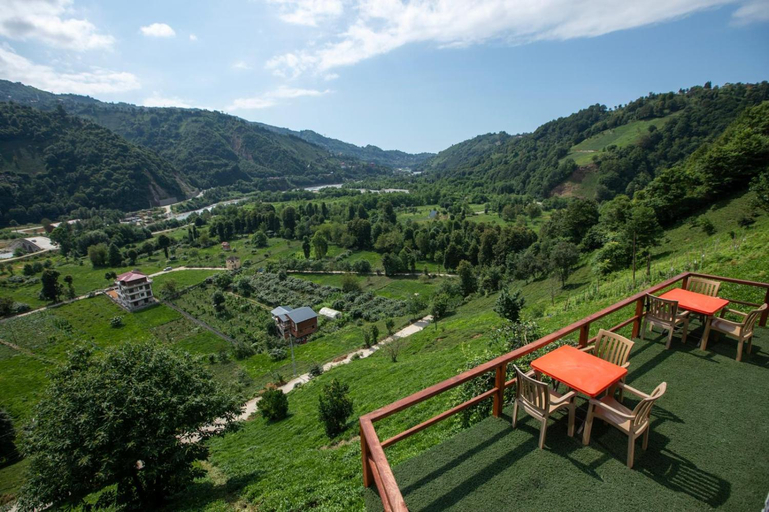 Others 4, Green Hill, Ardeşen