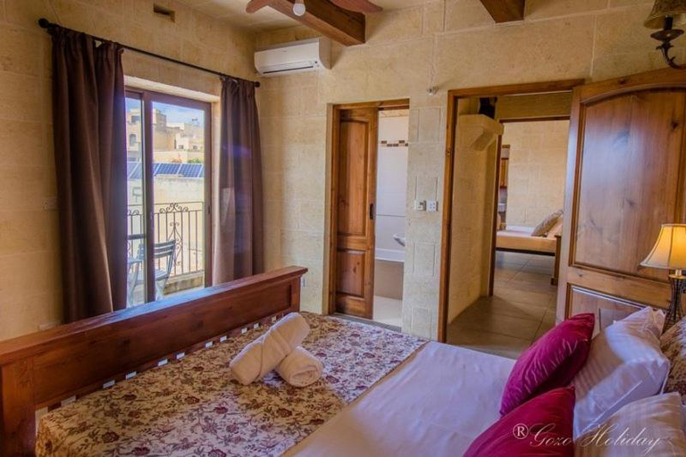 Others 3, Villa Mandolina