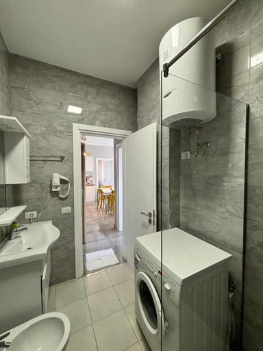 Bathroom 3, Emma's Apartments, Durrësit