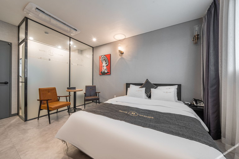 Bedroom 2, Pyeongtaek Hermes Hotel, Pyeongtaek