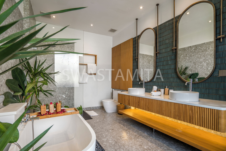 Exterior 5, Luxe 5BR Villa, 200m to Brawah Beach Retreat, Badung