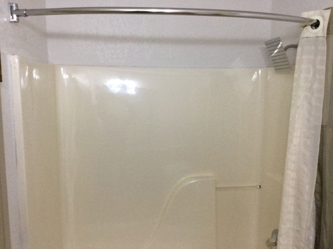 Bathroom 4, Motel 6 Augusta, KS, Butler