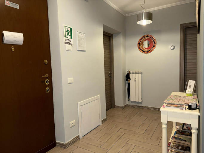 Others 5, Napoleone Suite, Rome