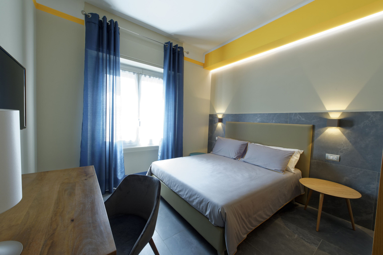 Bedroom 3, Green Ribbon, Milano