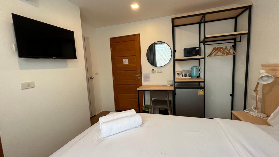 Others 2, B3 HOUSE, Phuket Island
