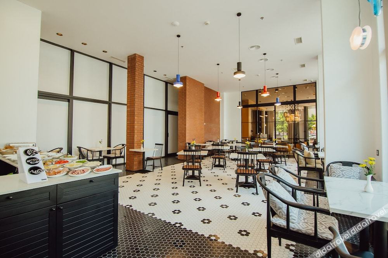 Food & Drinks 4, Graphic Hotel Batumi, Batumi