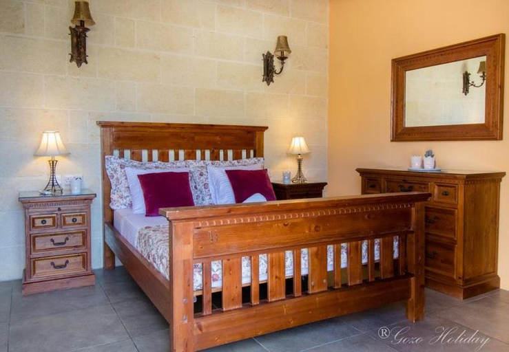 Others 5, Villa Mandolina