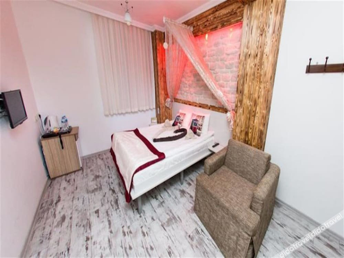 Bedroom 3, Hot Budget, Beşiktaş