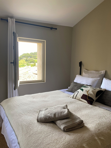 Room 2, La Maison des Jardins, Vaucluse