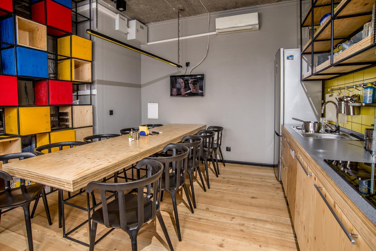 Others 2, Hovel Hostel, Krasnoyarsk