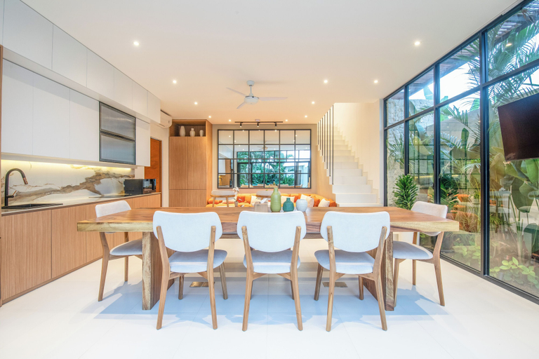 Exterior 3, Mateo Villa Marvelous 6BR 2 Mins to Beach, Badung
