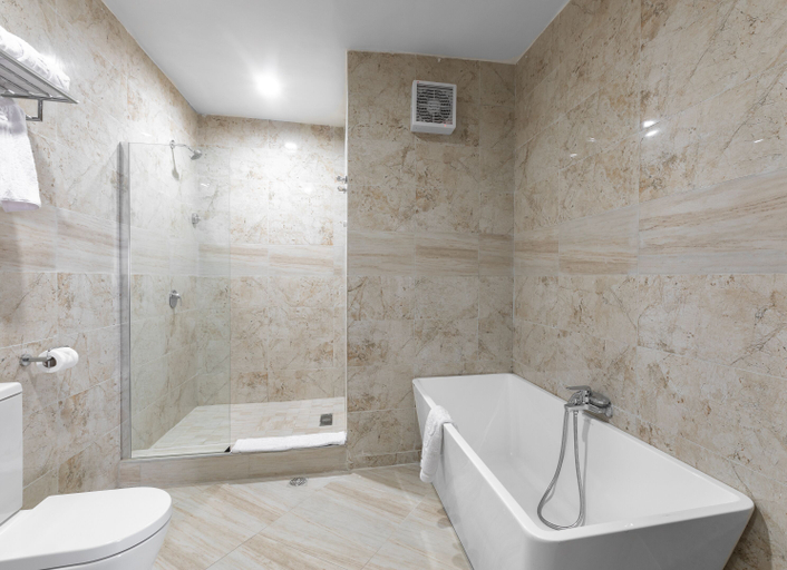 Bathroom 5, JOHNWOOD HOTEL by Bolton, AbujaMun