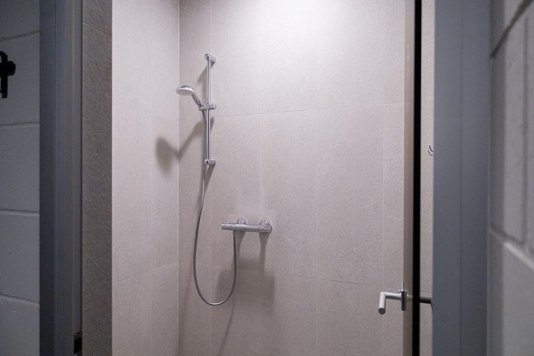Bathroom 2, Ring SPA Hostel, Tallinn
