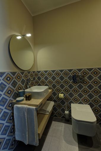 Bathroom 5, Green Ribbon, Milano