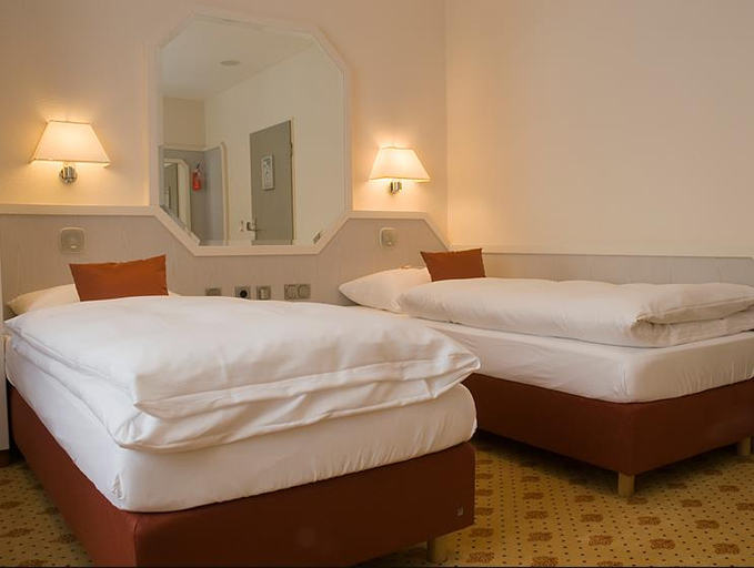 Bedroom 2, Hotel Essener Hof Sure Hotel Collection by Best Western, Essen