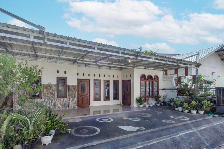 Others 5, OYO 93582 Liani Homestay Syariah, Lombok