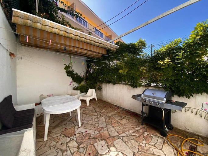 Others 4, PAREDE HILL - GuestHouse, Cascais