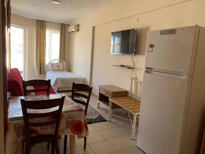 Others 5, CIZMECI APART, Çeşme