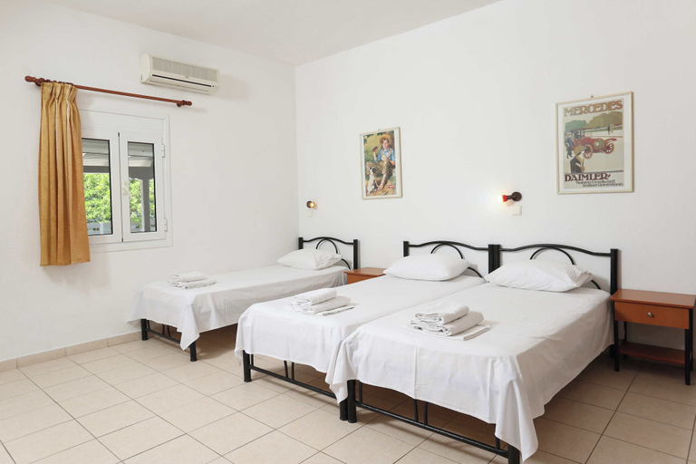 Room 5, Gregory Apartments, Central Macedonia