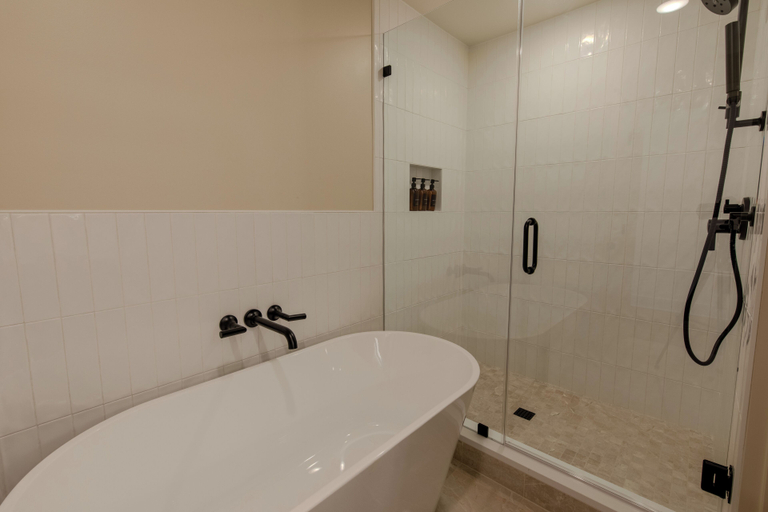 Bathroom 3, The 1850 Hotel, Watauga