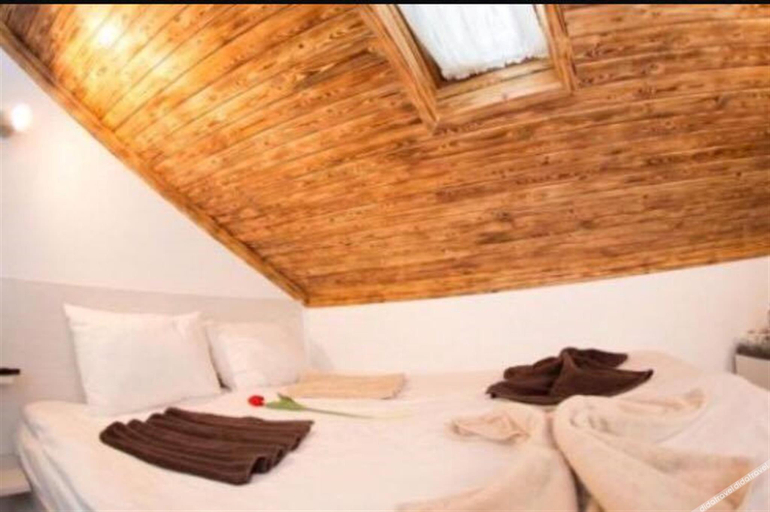 Bedroom 2, Hot Budget, Beşiktaş