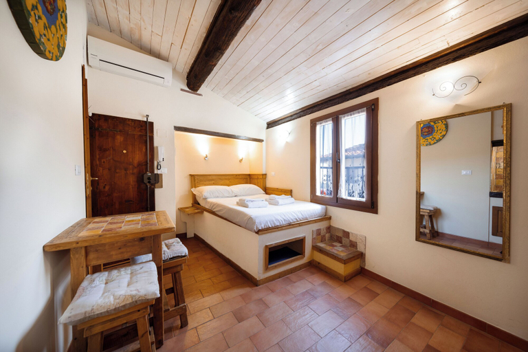 Room 4, Nido Tornabuoni by MMega, Florence