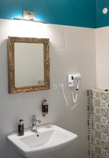 Bathroom 2, Night o'clock Business Aparts, Ople