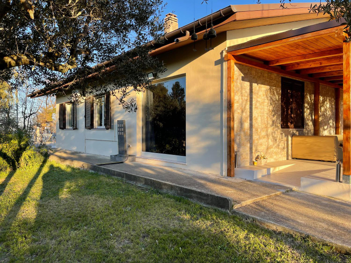 Others 2, Villa Acquabella, Chieti