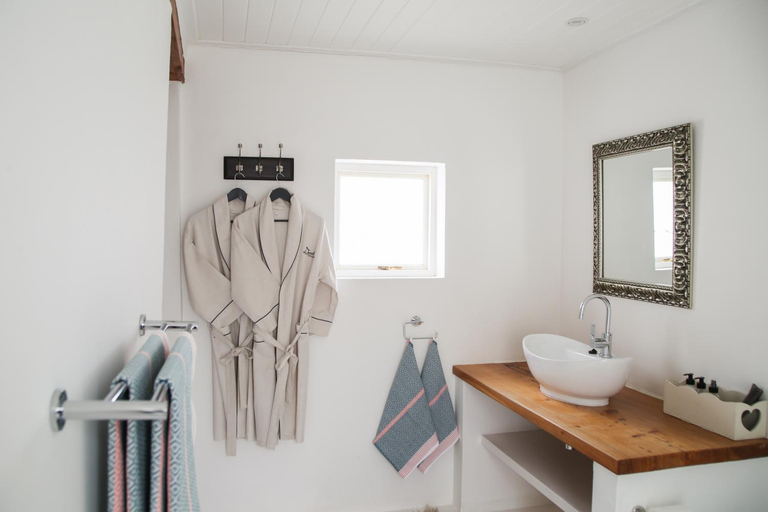 Bathroom 4, Dennehof Karoo Guesthouse, Central Karoo