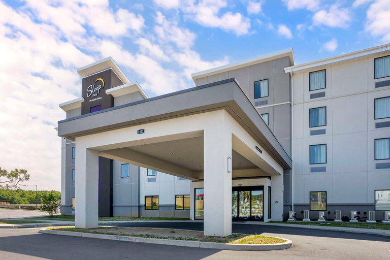 Exterior & Views 2, MainStay Suites North - Central York, York