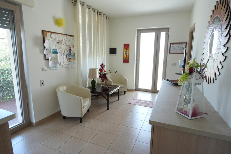 Others 4, B&B Simonetta, Lecce