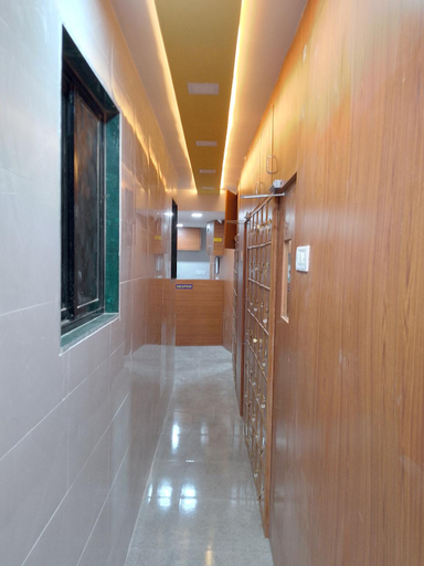 Public Area 5, Kufa PG Dormitory, Mumbai Suburban