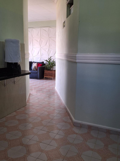 Others 3, Suites Hipolitus, Lagarto